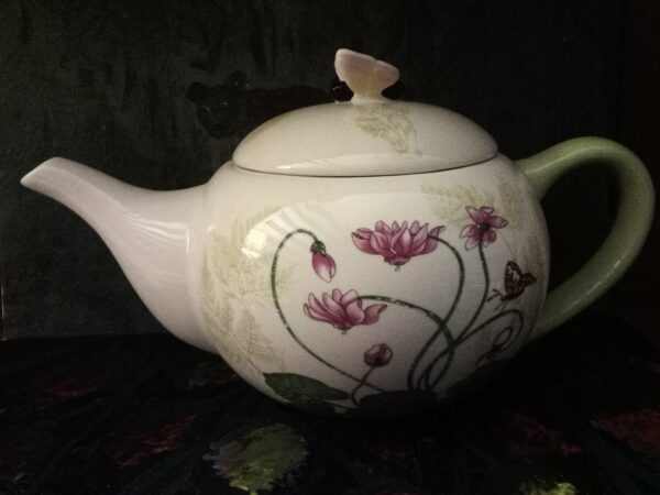 Tea Pot Katie Williams